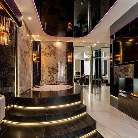Z Jacuzzi Centrum - Romantic Bliss * ורשה